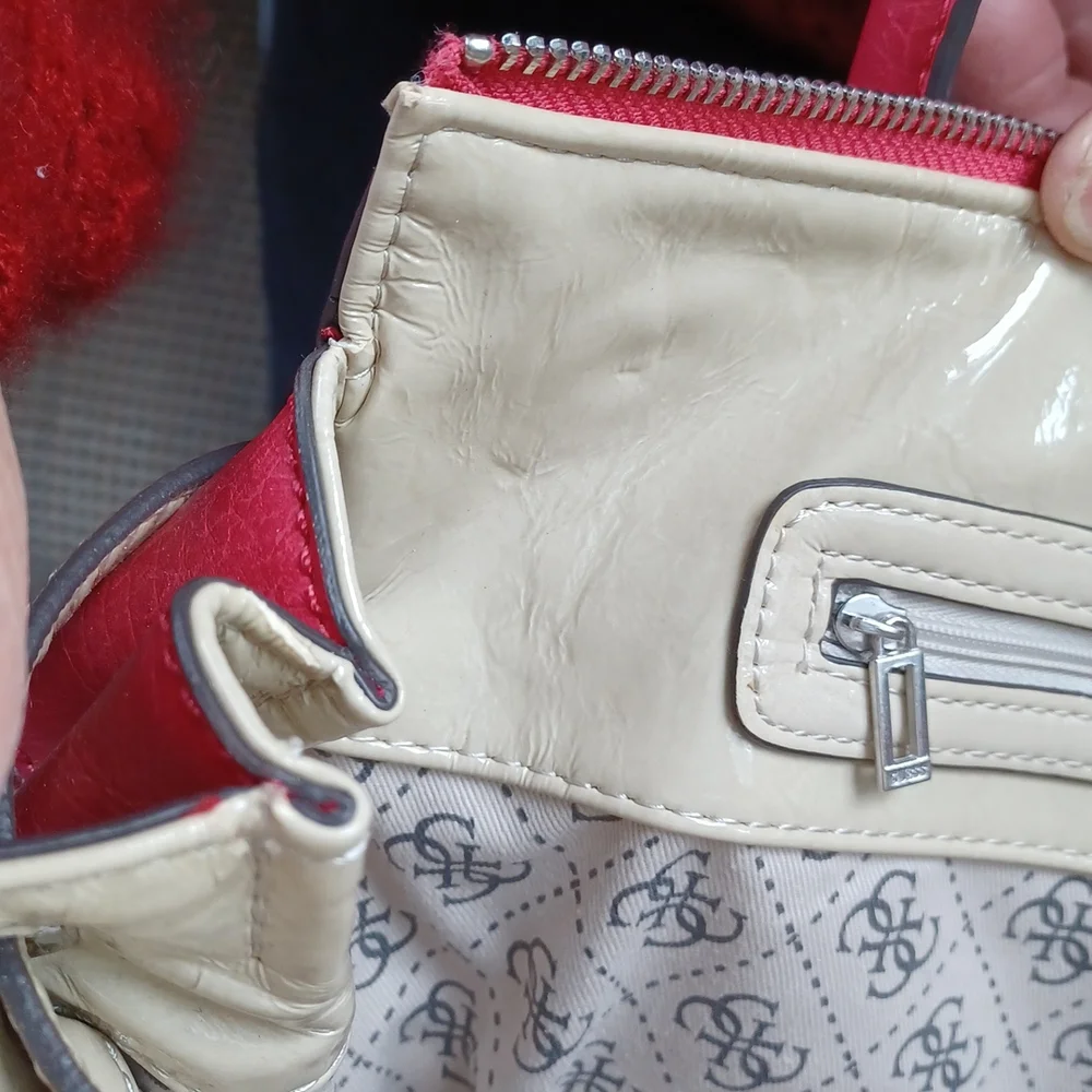 Guess Coral Logo Fabric/Faux Leather Shoulder Bag - Picture 13 of 14